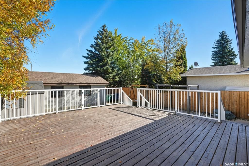 林与唐地产OPEN HOUSE, 10月11日周六2-4pm, East College Park独立屋 · 337 Brock Cres - 11